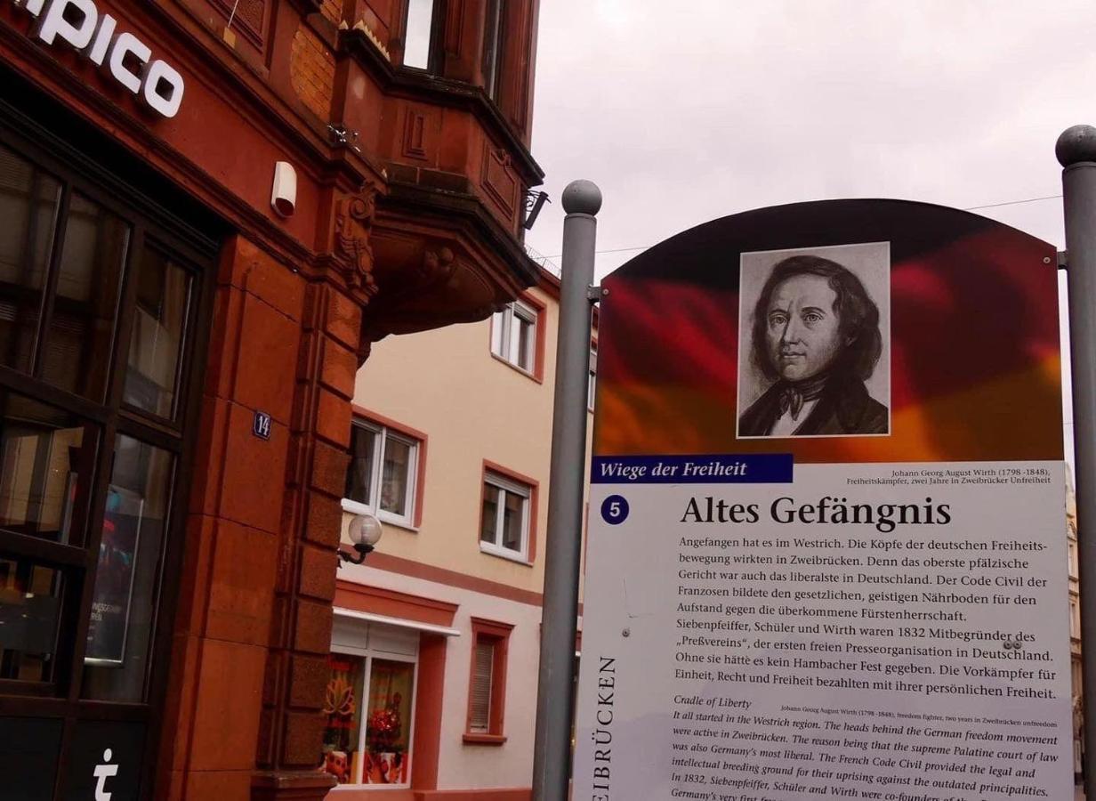 Das-Lagerhaus-Kleine-Oase Apartment Zweibrücken Екстериор снимка